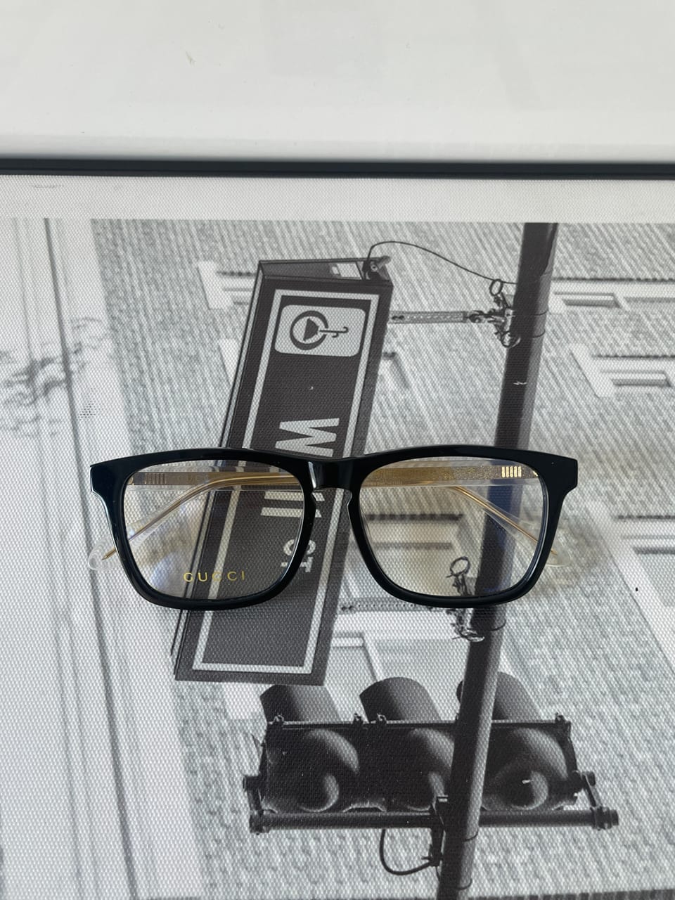 GUCCI GG0561O
