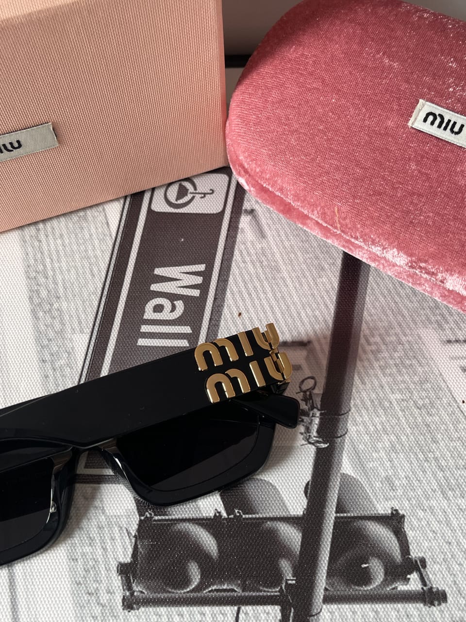 MIU MIU SMU 009 detail 2