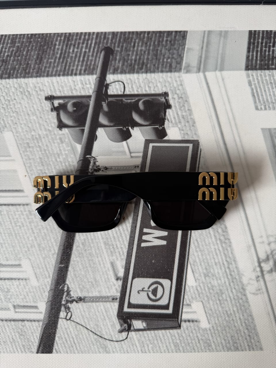 MIU MIU SMU 09W detail 2