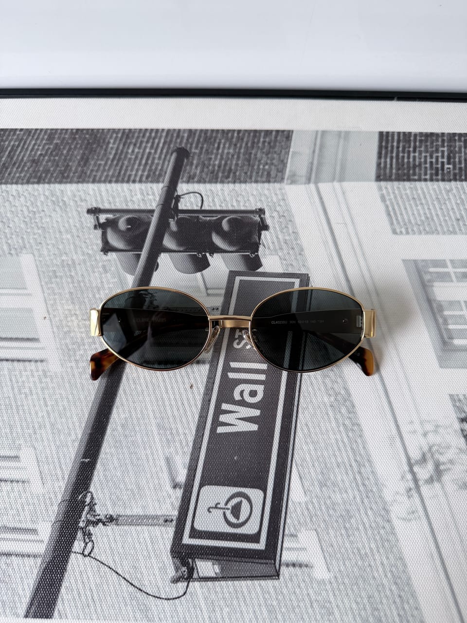 CELINE CL40235U