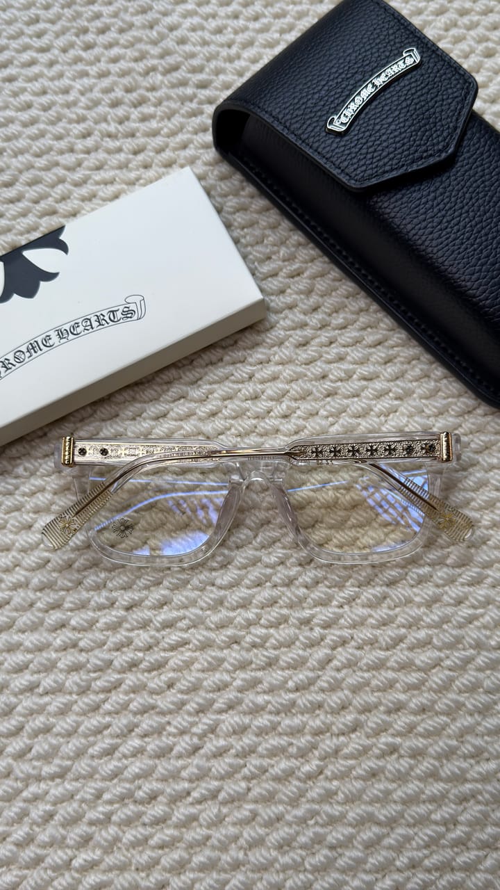 CHROME HEARTS AMBIDIXTROUS - Góc chụp 1