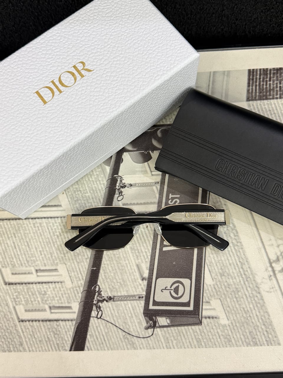 DIOR DIOR LABEL S2U detail 2