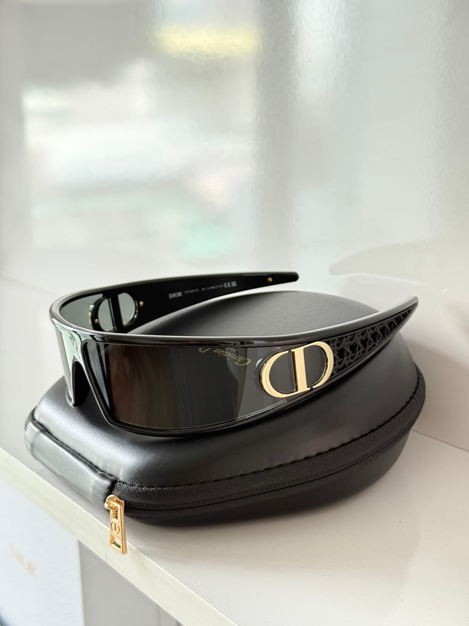 DIOR VERY DIOR M9U detail 2