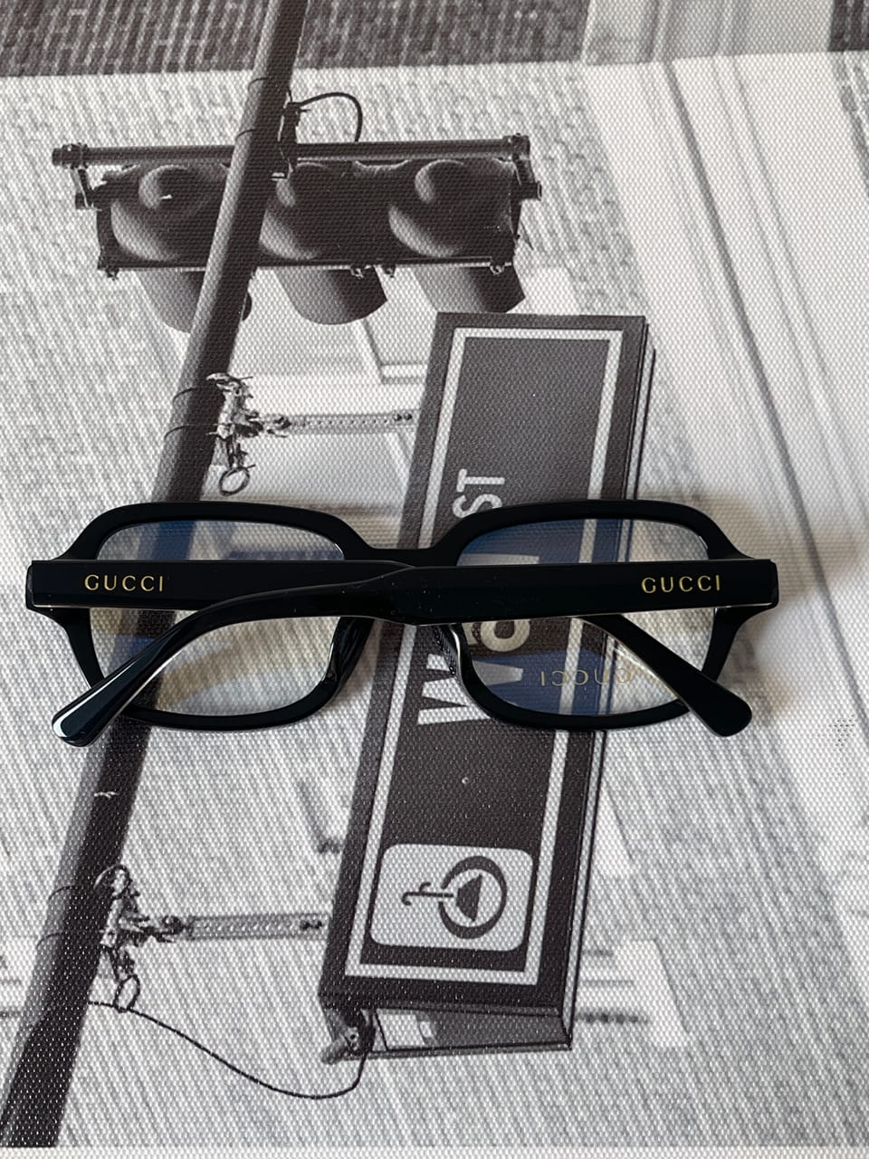 GUCCI GG0072S detail 2