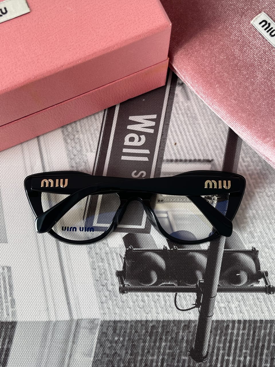 MIU MIU MU 01RV detail 2