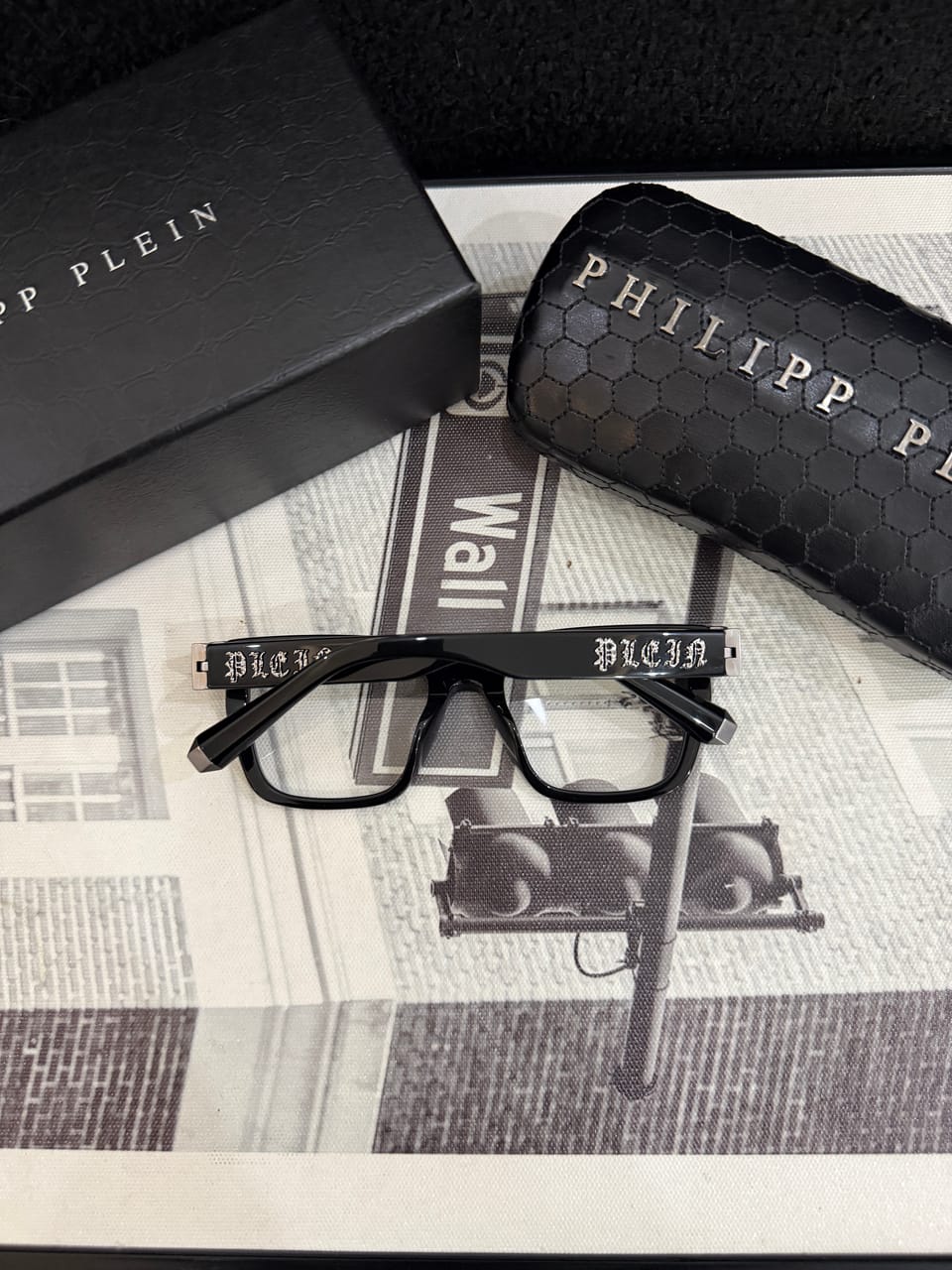 PHILIPP PLEIN VPP112 detail 2
