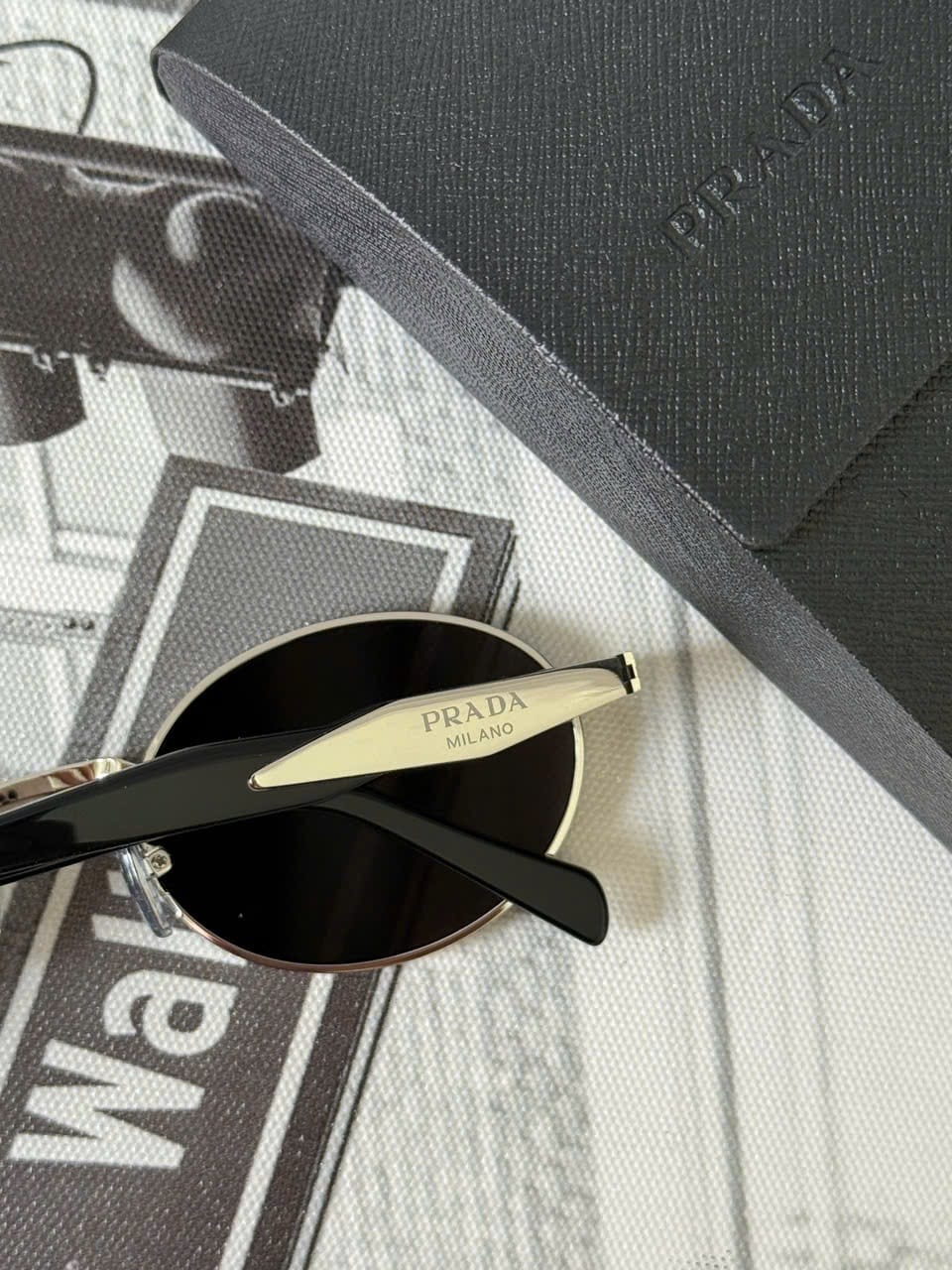 PRADA PR 65ZS detail 2