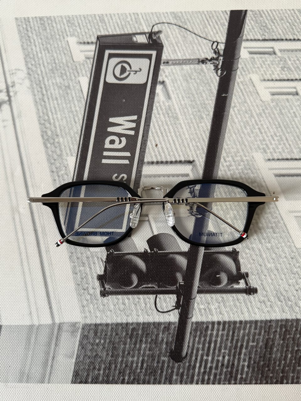 THOM BROWNE TBX 423 detail 2