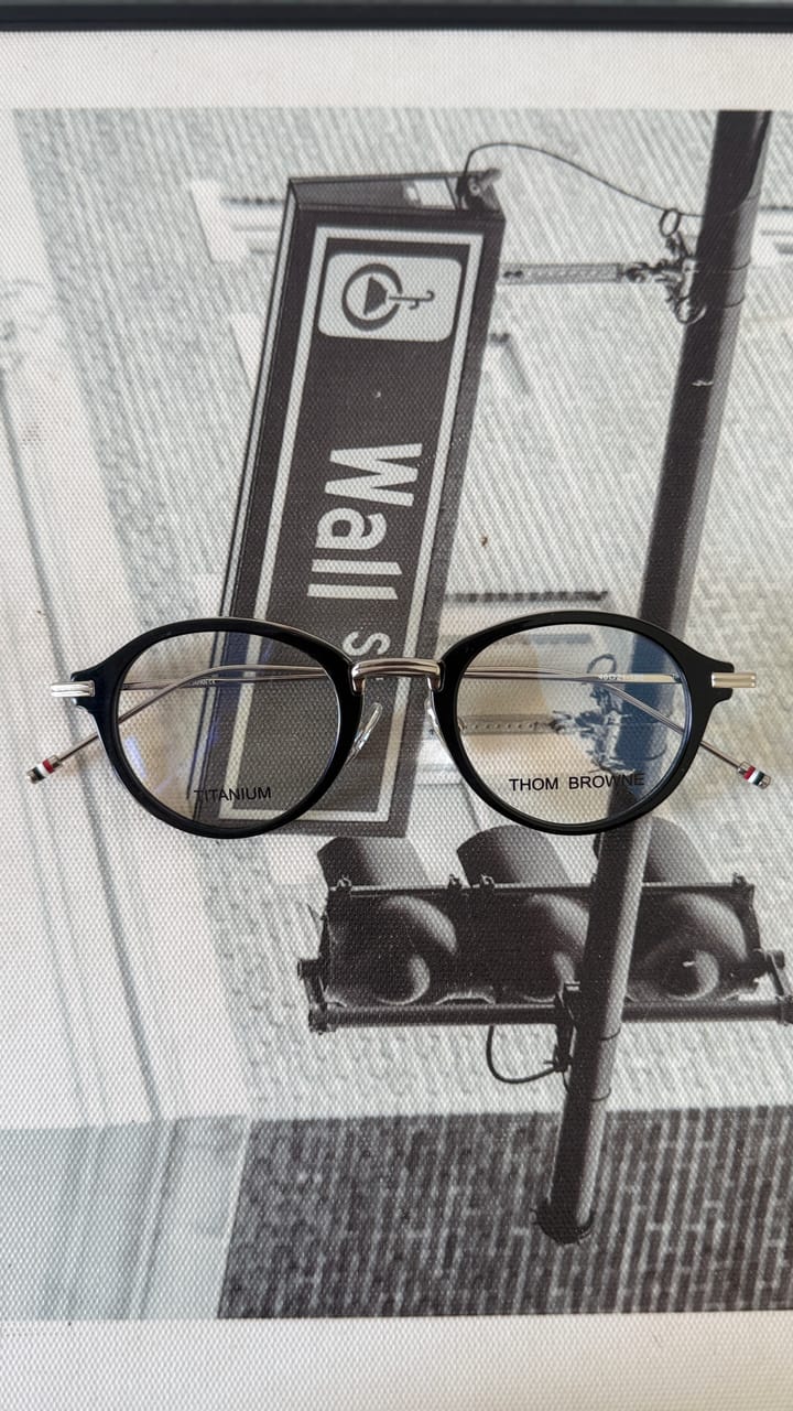 THOM BROWNE TBX 908 - Góc chụp 1