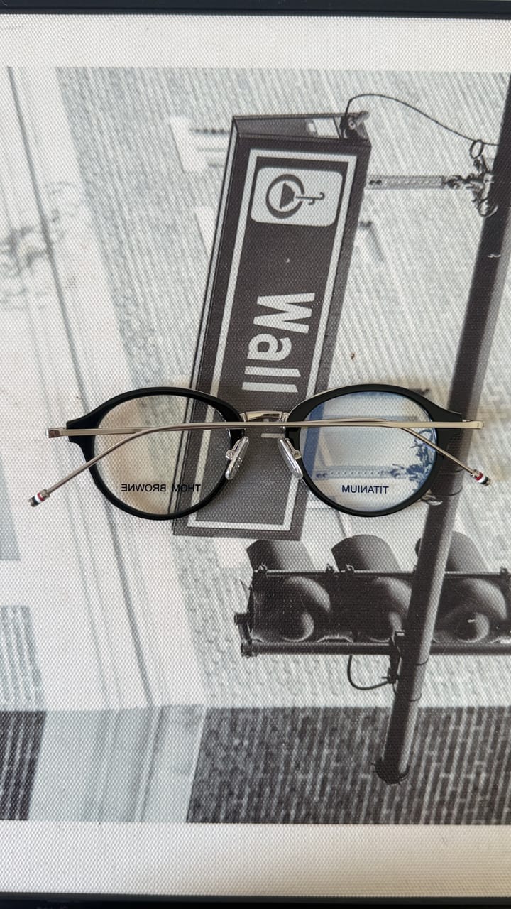 THOM BROWNE TBX 908 detail 2